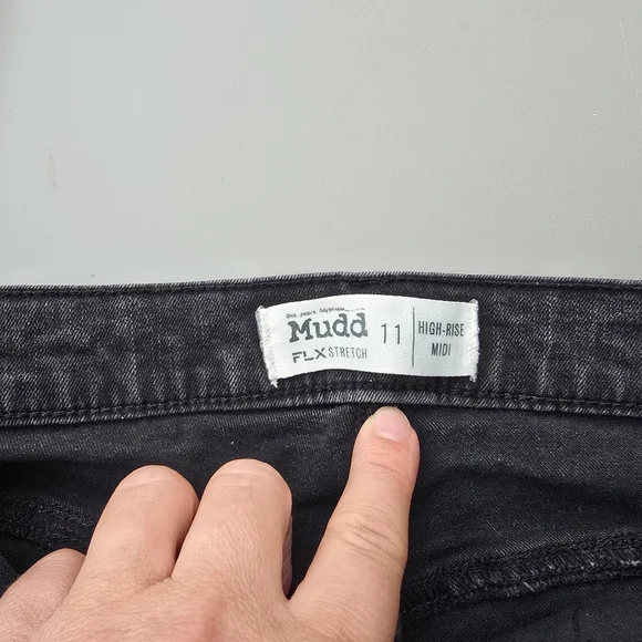 Mudd Black Distressed Jean Shorts - Picture 3 of 3